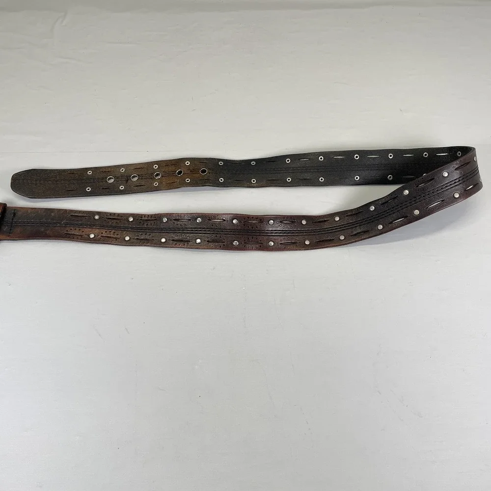 Carhartt Belt Mens Medium Brown Genuine Leather Grommet Rivet Workwear 2216